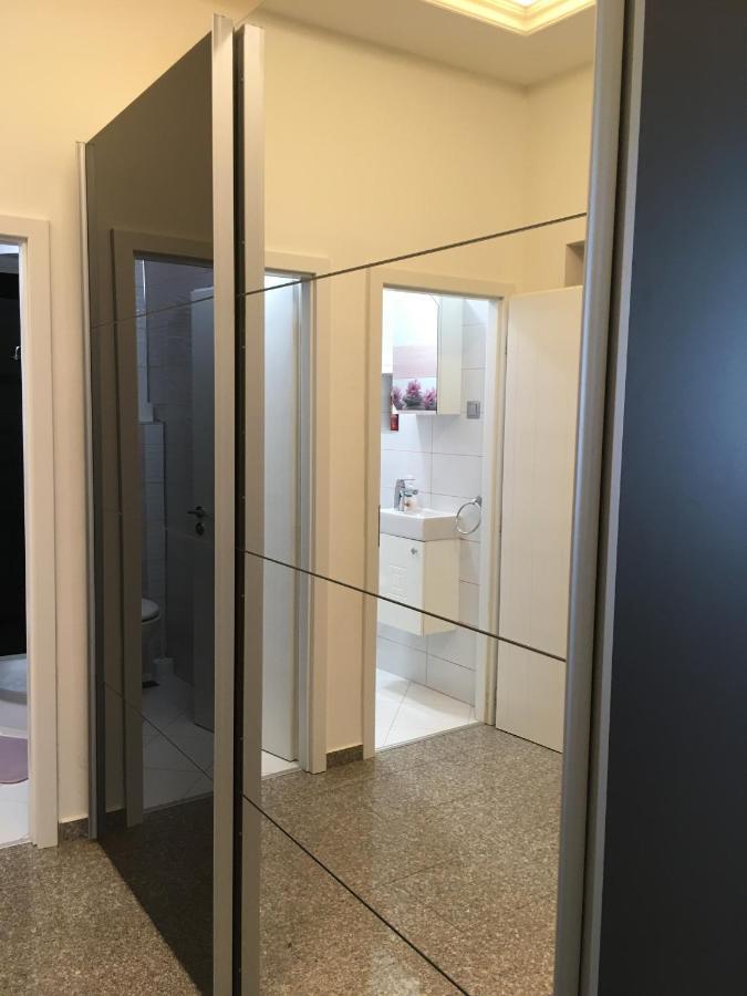 Apartment Top Diplomat Прага Экстерьер фото